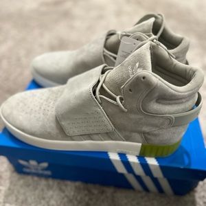 Adidas Originals Tubular Invader Strap. Sesame. Size 12 New